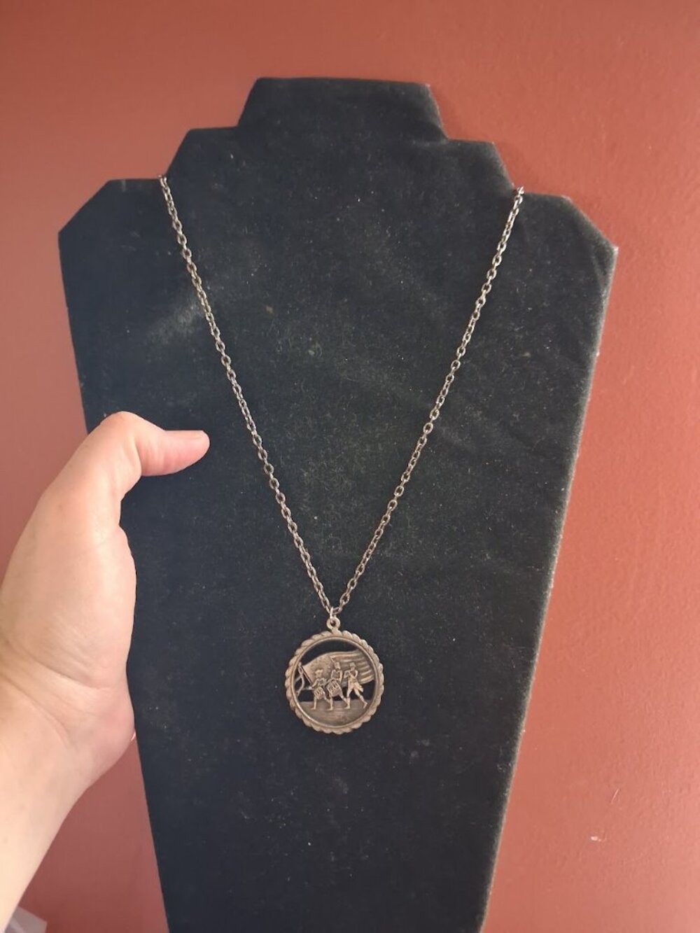 24 inch Cinerama Cranston RI necklace